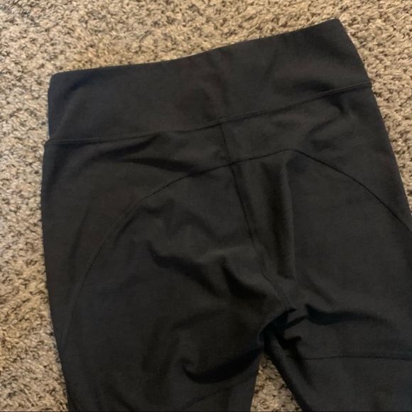 OV Warmup Legging in Charcoal, Size M, Like New! - Picture 5 of 6